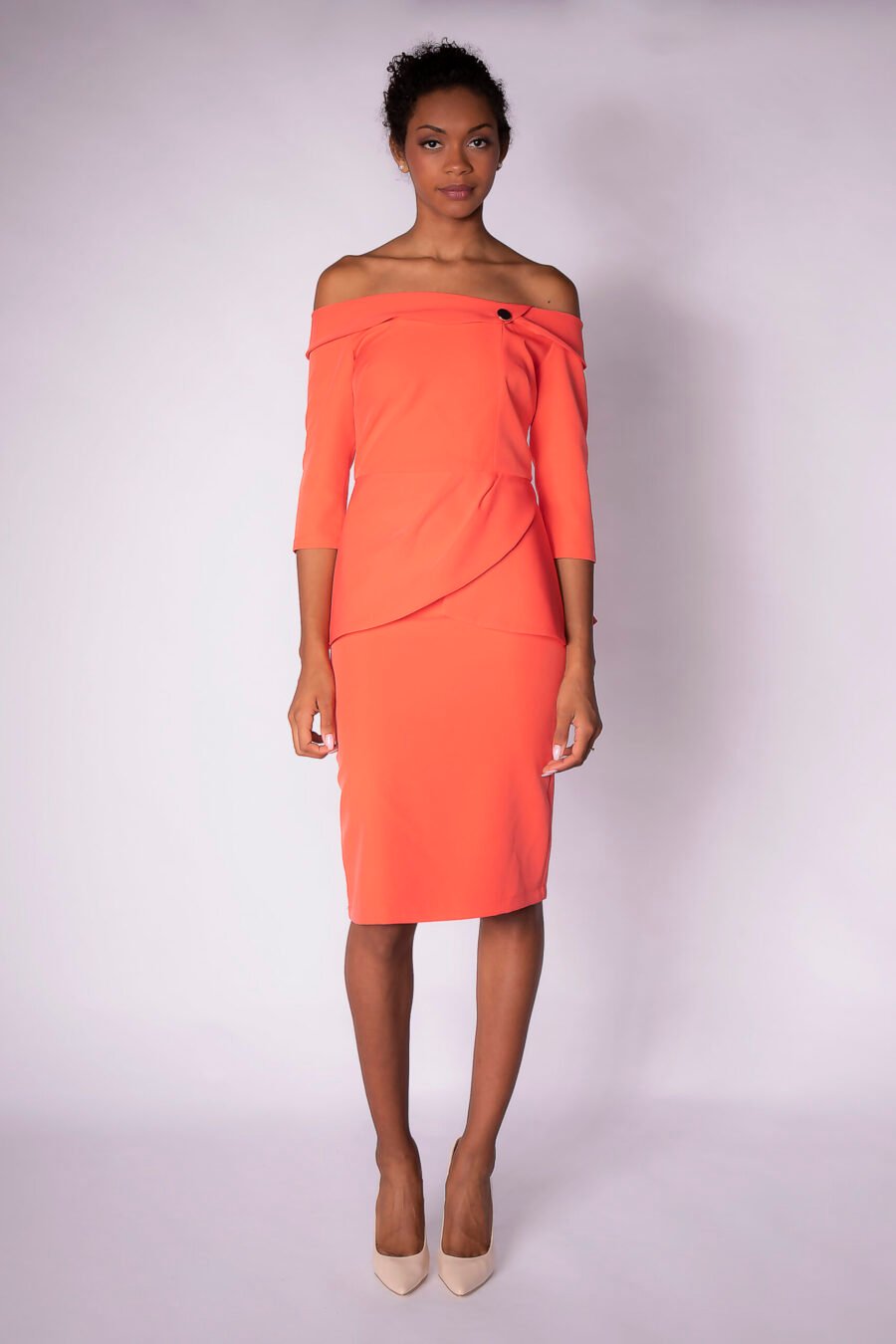 ELEGANT THREE-QUARTER SLEEVE DRESS