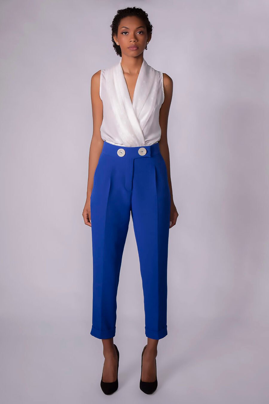 LACE SLEEVELESS BODYSUIT